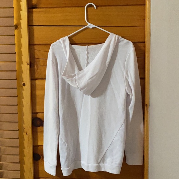 Women's Light and Breathable Hooded Sweatshirt - Picture 2 of 3